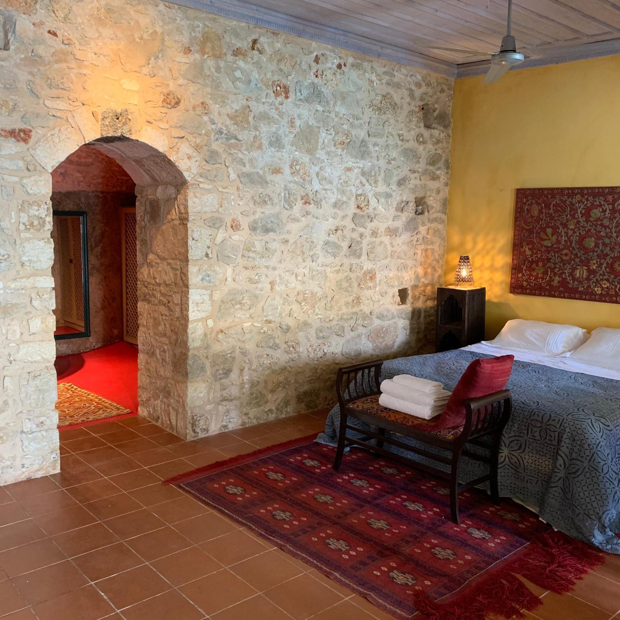 Mediterraneo Hotel Meyísti Esterno foto