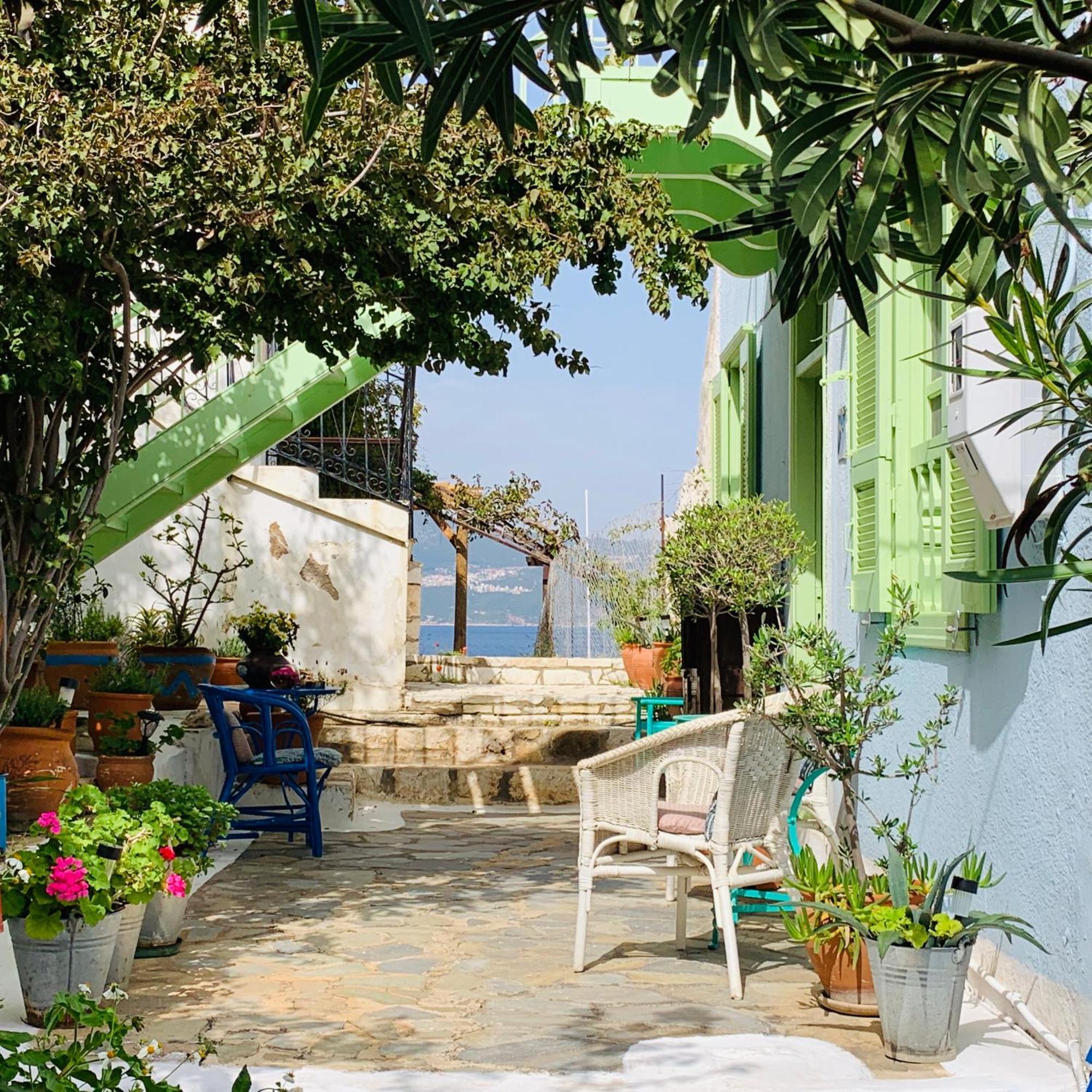 Mediterraneo Hotel Meyísti Esterno foto